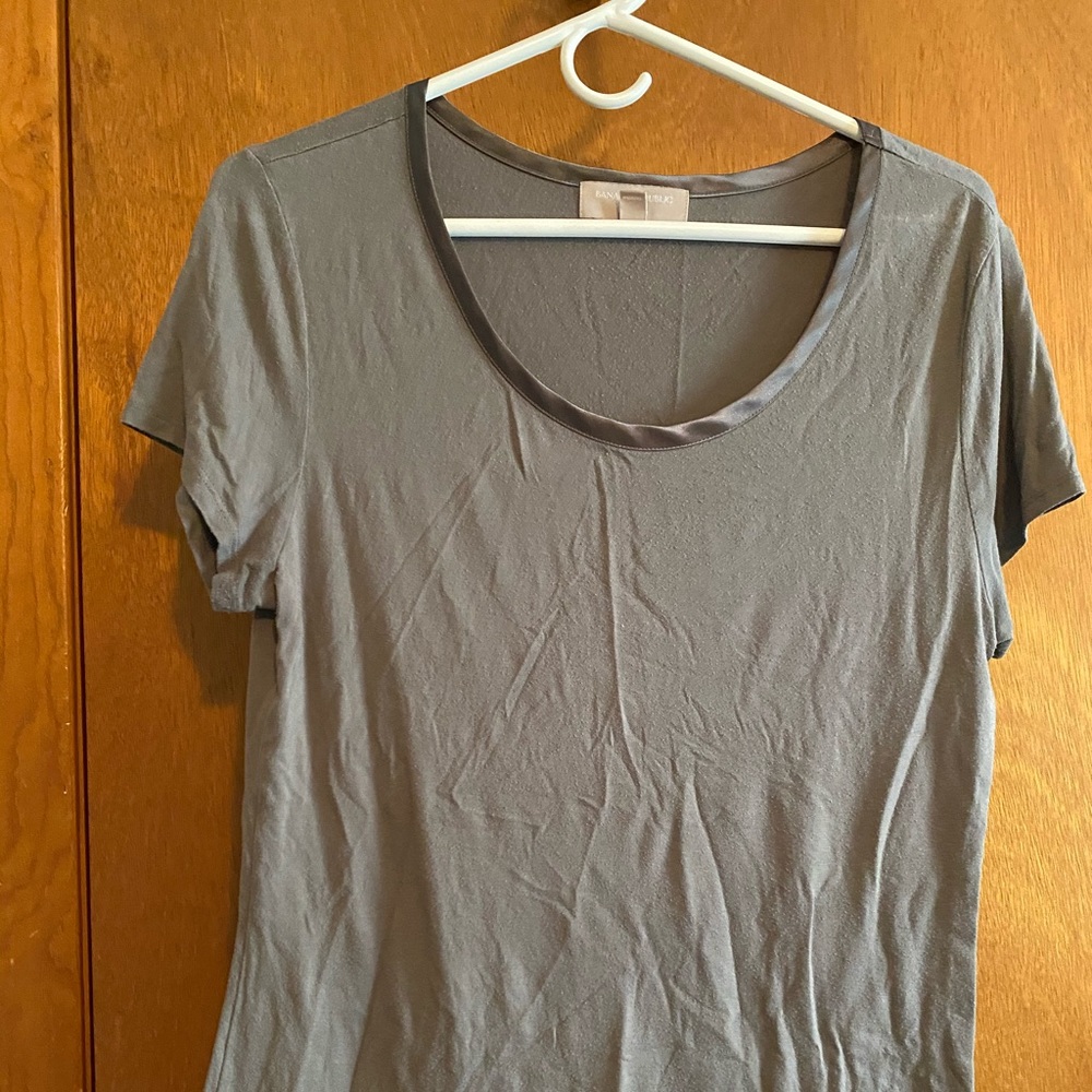 Banana republic luxe touch grey short sleeve shirt